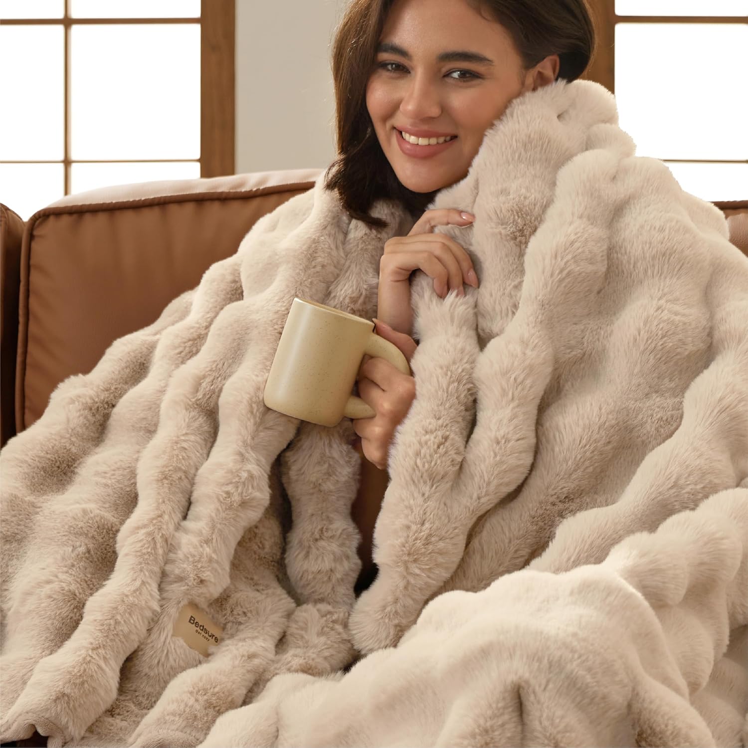 Bedsure Fluffy Bubble Faux Fur Throw XL Blanket, 50"x70", Beige
