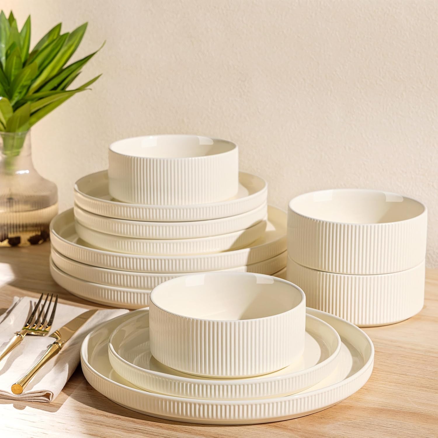 TheTerra Ceramic Dinnerware Sets for 4, 12 Pieces Porcelain Lightweight Plates and Bowls Sets, Scratch Resistant Dish Set, Oven & Microwave & Dishwasher Safe, Beige