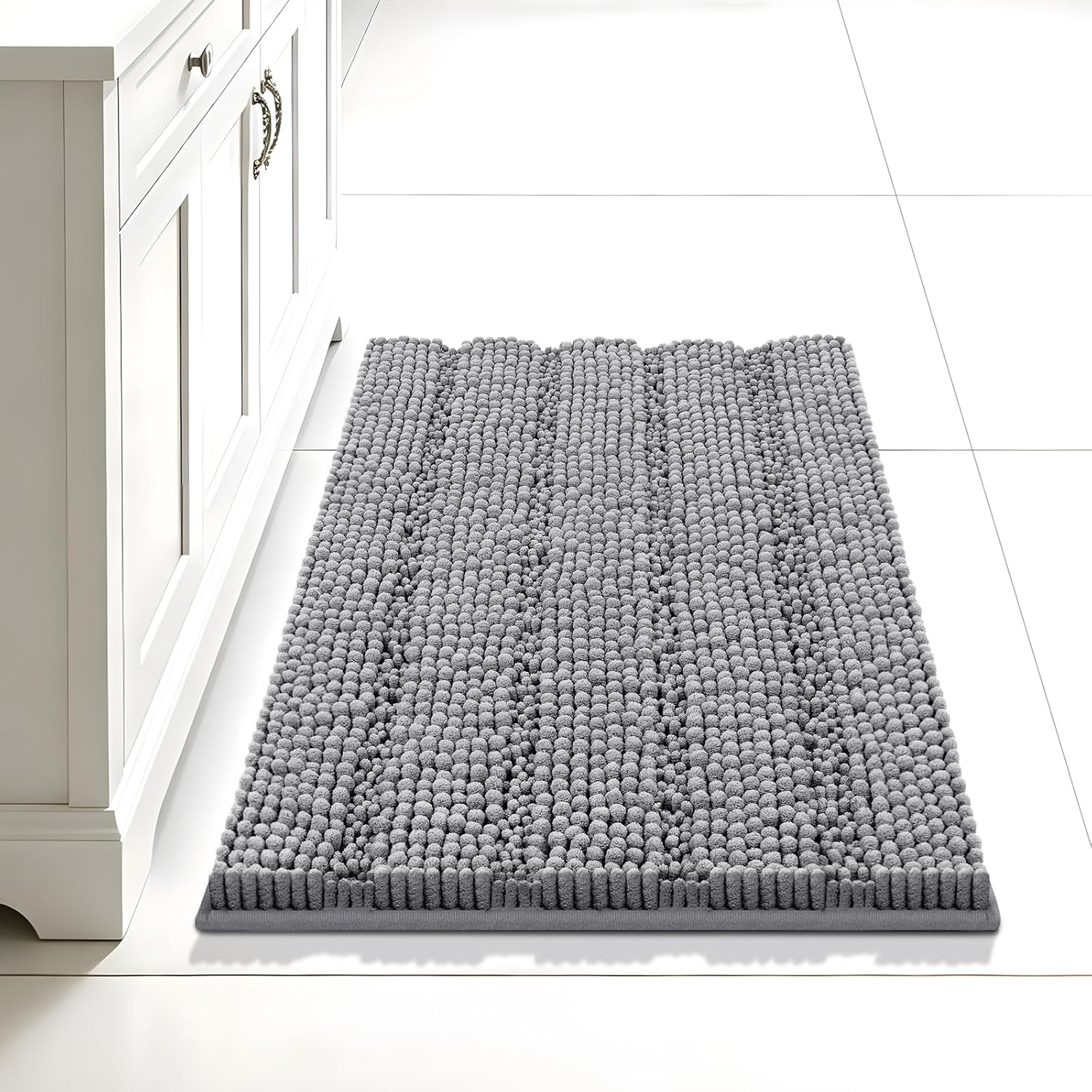 24"×17" Chenille Bath Mat – Non-Slip with Backing Bath Rug Ultra-Absorbent and Machine Washable Bathroom Mat Quick-Dry Design. Ideal for Bathroom and Tub Areas